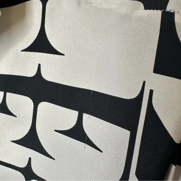 Vintage Valentino! Logomania black and white Blouse with detached tie/scarf - Picture 10 of 12